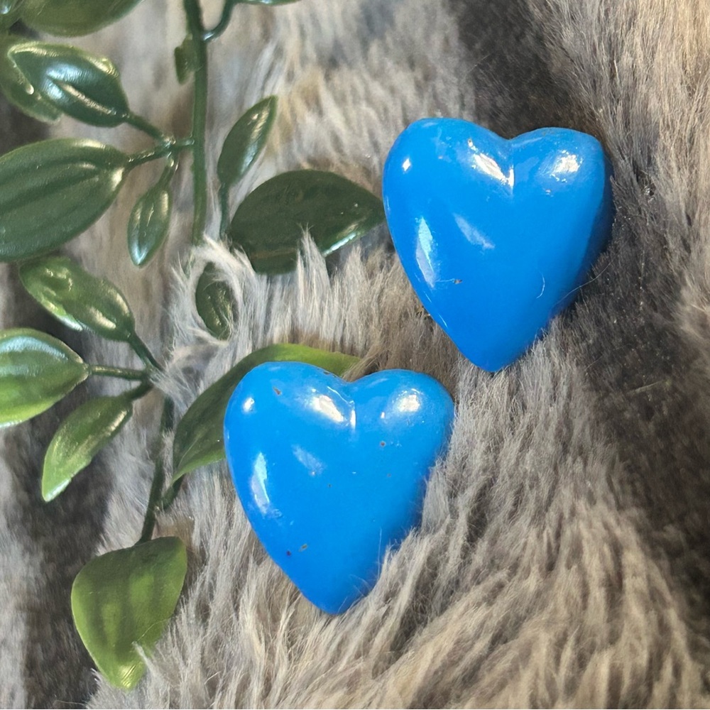 Vintage 70s-80s blue painted heart clip on earrings